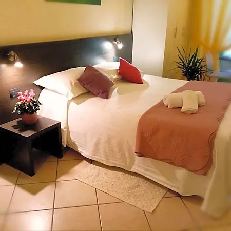 Ligure Otel 3*