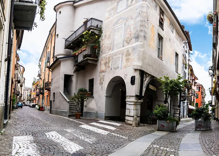Ligure 2* Κούνεο